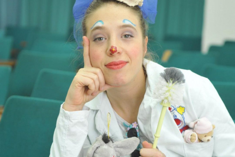 Doktori Klovnovi u akciji 6